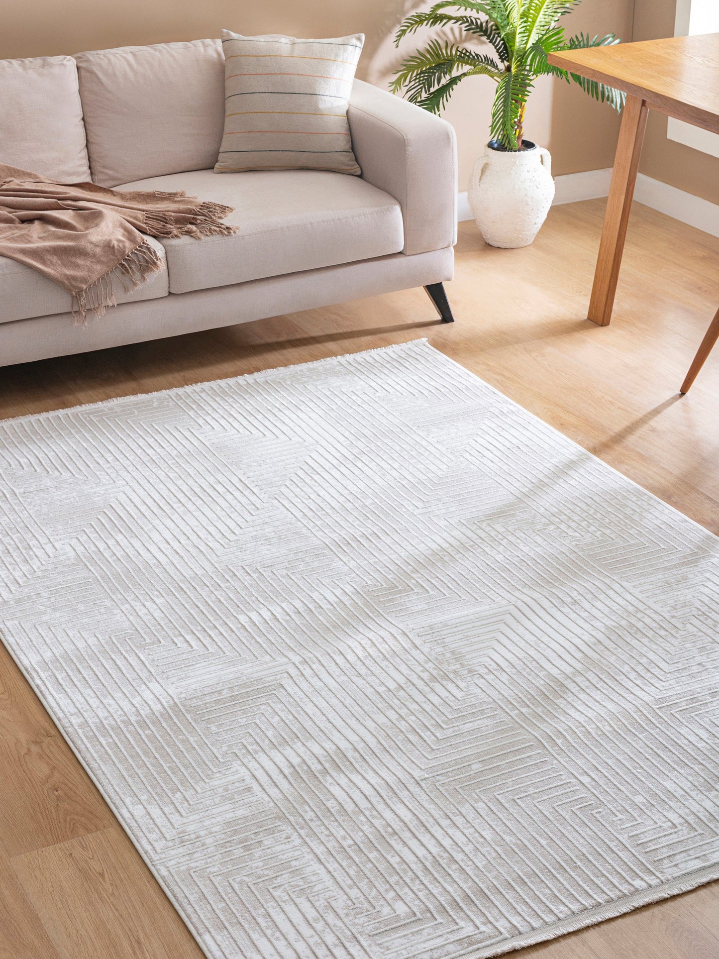 Astra BeigeLabyrint – Tidlös geometri i mjuka toner