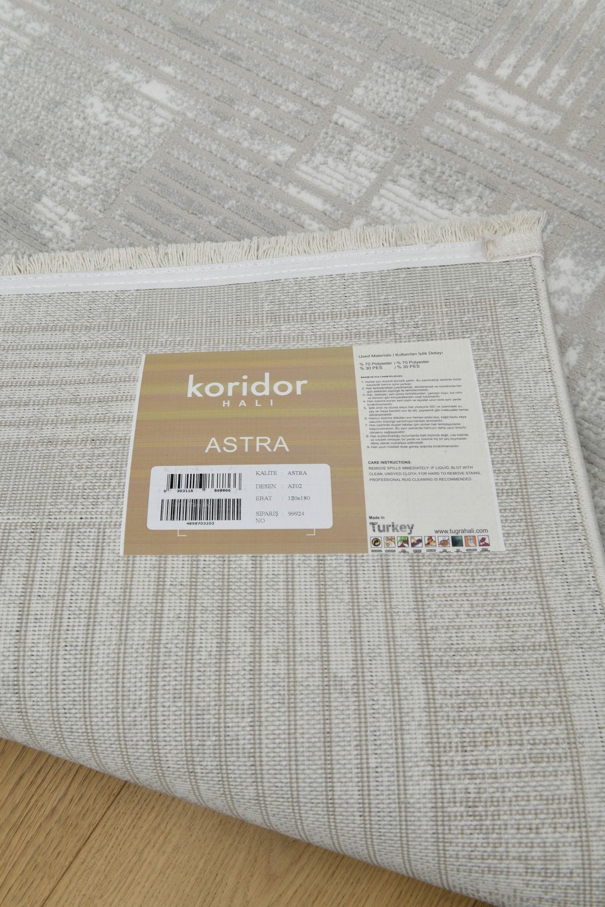 Astra LinjeGrå – Grafisk precision i dimgrå nyanser