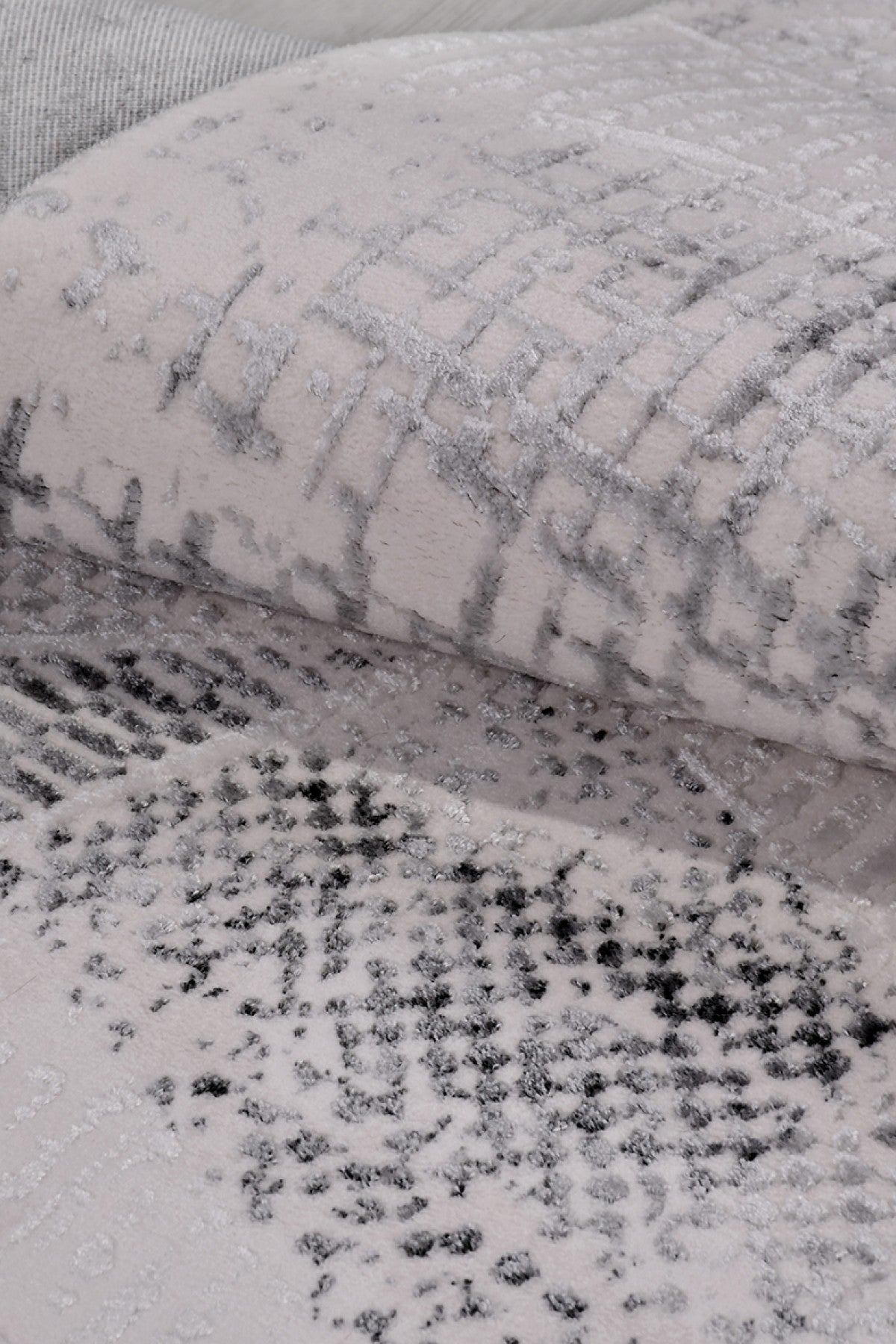 Eyfel Dimgrå – Dämpad elegans i grafisk mosaik