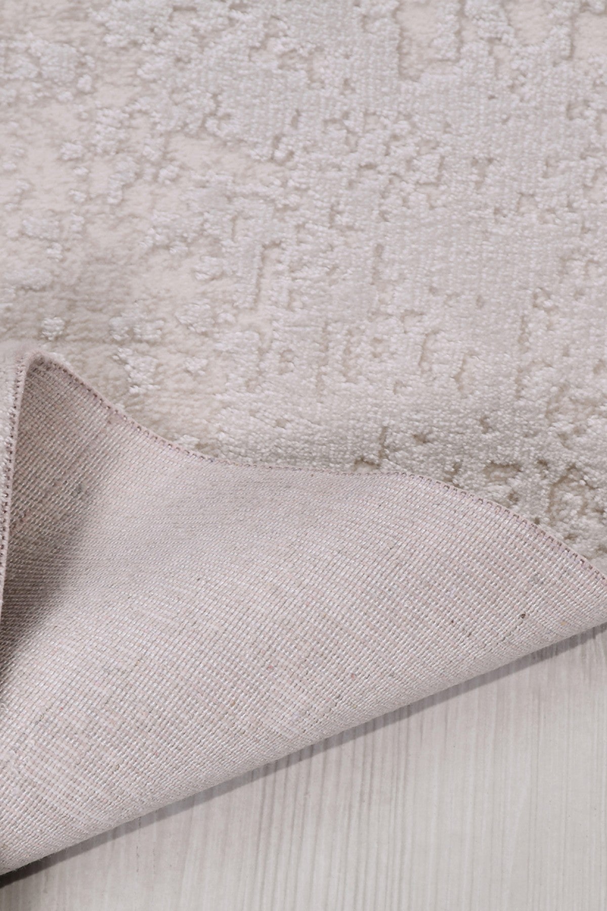 Eyfel Dimslöja – Mjuk elegans i dimgrå nyanser