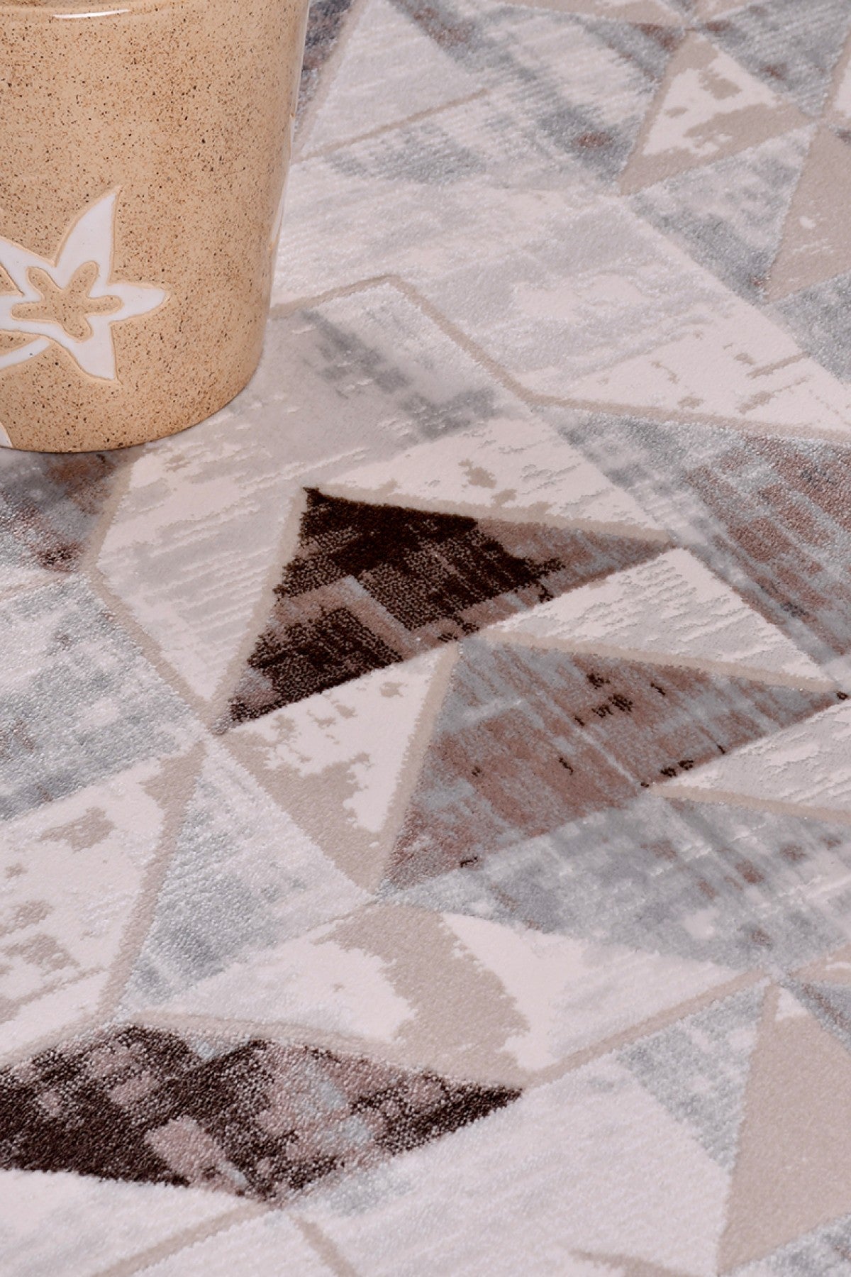 Eyfel StenMosaik – Geometrisk konst i naturens toner