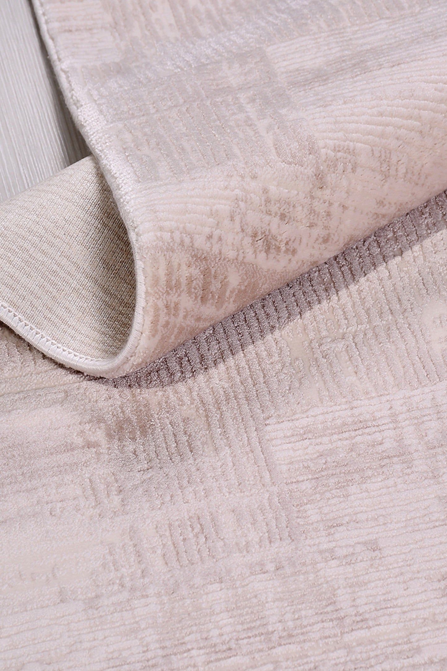 Ortaköy BeigeStruktur – Mönsterrik enkelhet i beige ton